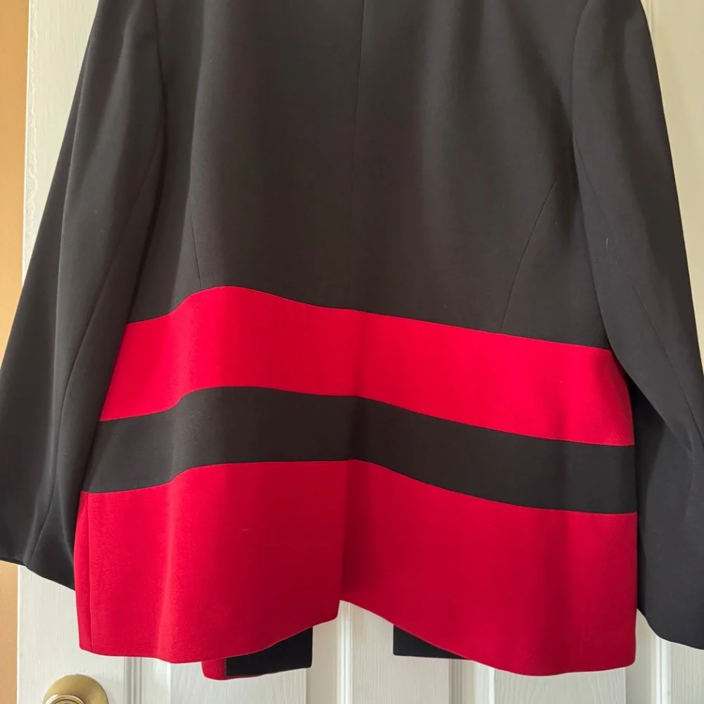 Plus size jacket - Picture 2 of 3